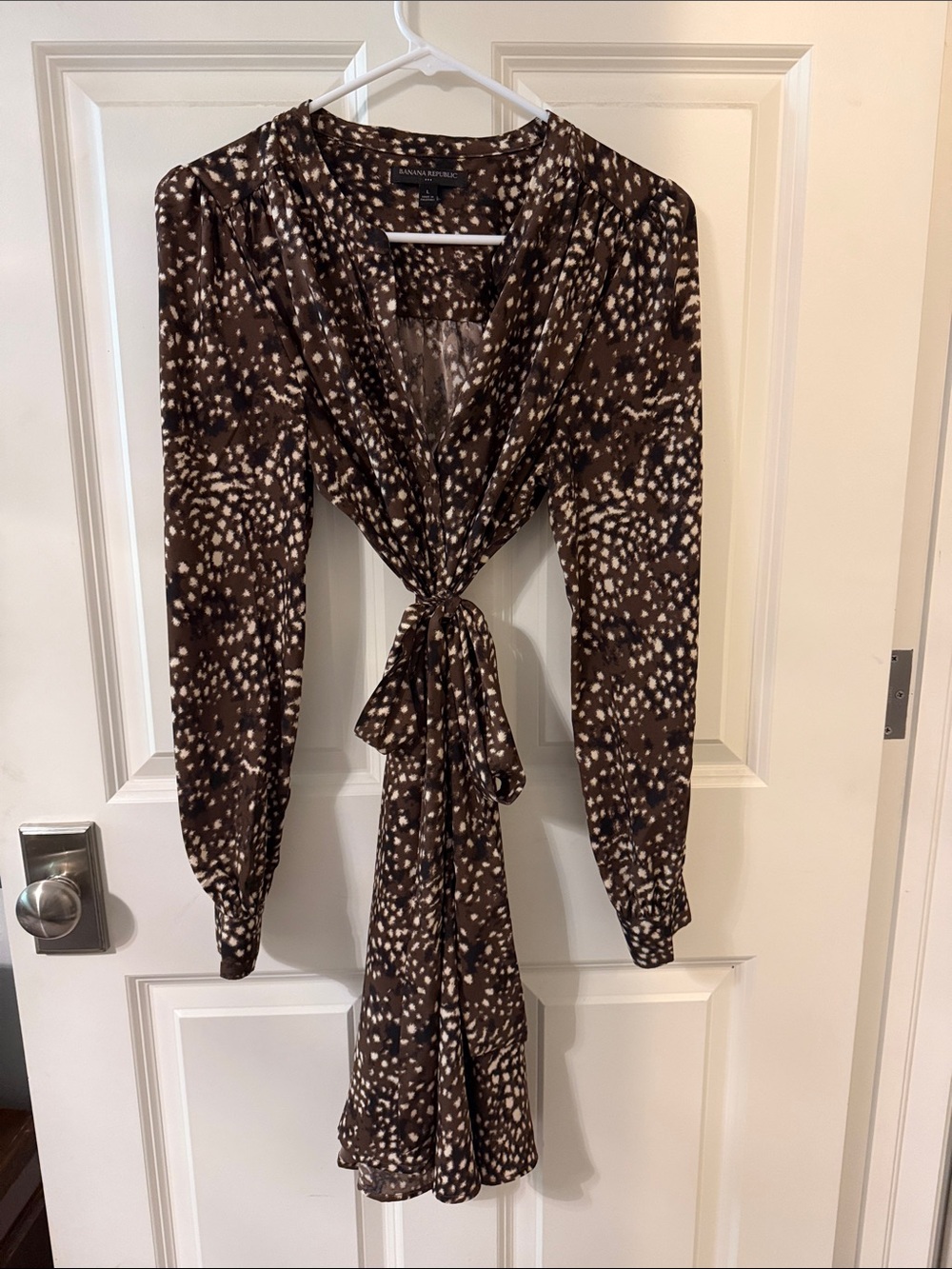 Banana Republic Brown and Cream Printed Tie-Front Long Sleeve Dress